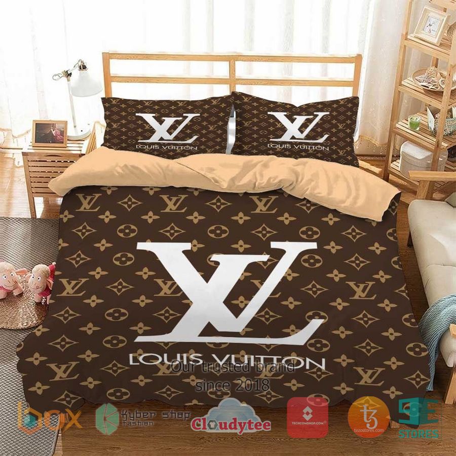 BEST Louis Vuitton LV White logo brown Cover Bedding Set 3