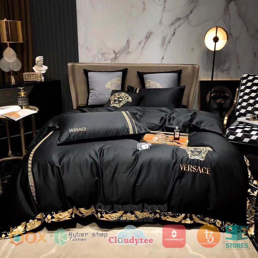 BEST Versace gold logo black Cover Bedding Set 2