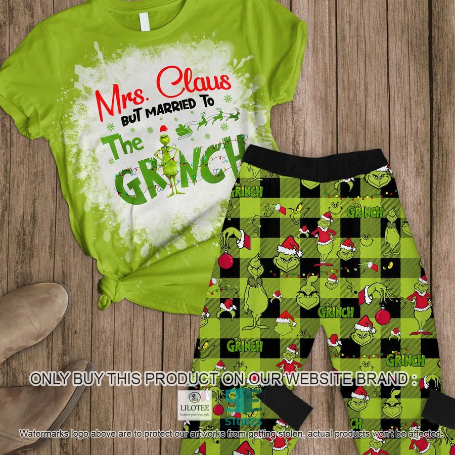 Mrs Claus But Married To The Grinch Christmas Pajamas Set 6
